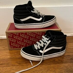 Vans Classic Black and White Sk8-Hi Kids Shoes